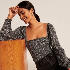 Abercrombie & Fitch Black and White Puff Sleeve Blouse